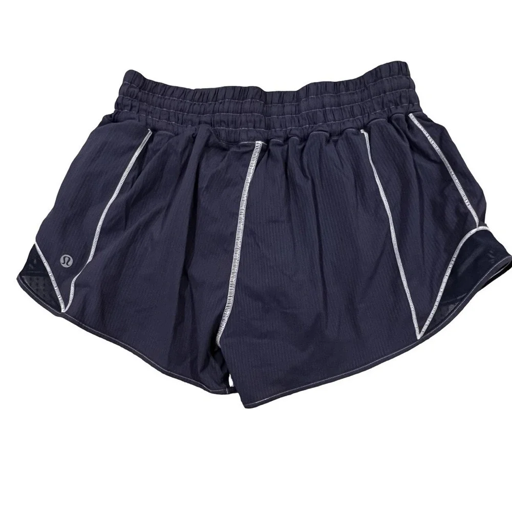 Lululemon Hotty-Hot Shorts Women's size 6